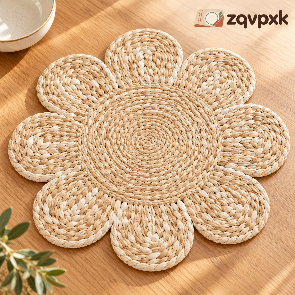 zqvpxk Flower-Shaped Woven Placemat